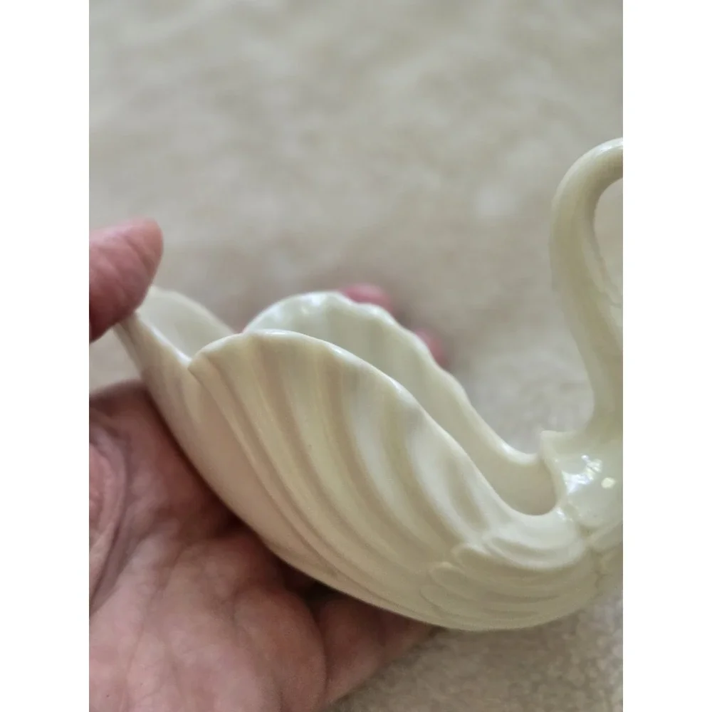Vtg Medium Lenox Swan Centerpiece 4.5
